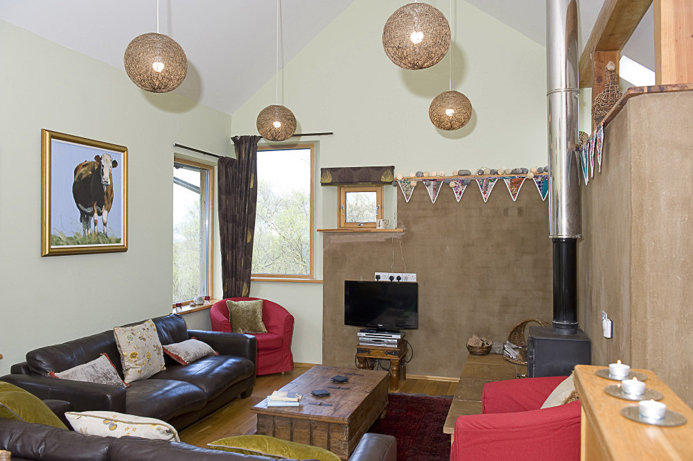 living room area, Sithean - environmentally sensitively constructed, high quality Self-catering holiday accommodation. Glen Lonan, Taynuilt, near Oban, Argyll, Scottish highlands, Scotland 

C180507NF5D0035-10S0